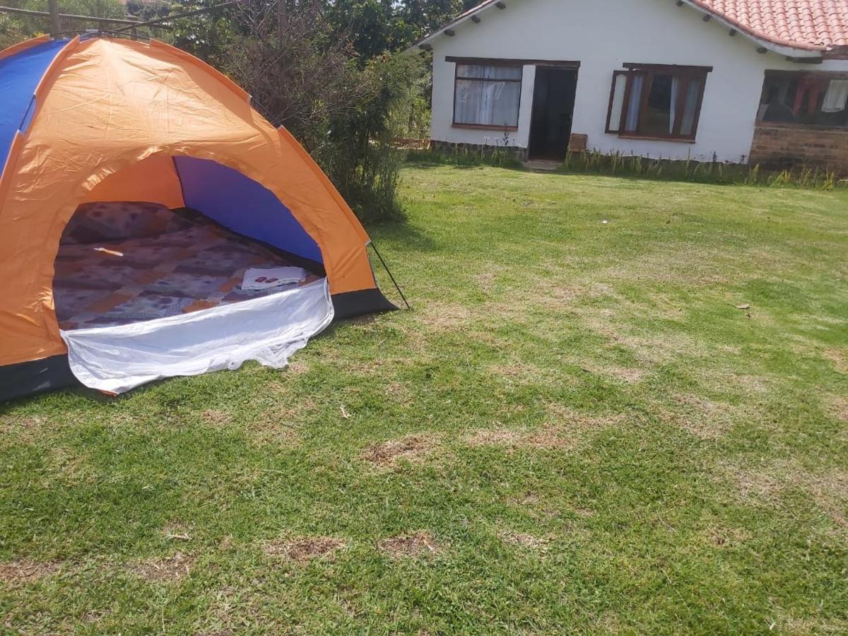 Pensjonat Hospedaje Y Zona De Camping Pistacho Villa de Leyva Zewnętrze zdjęcie